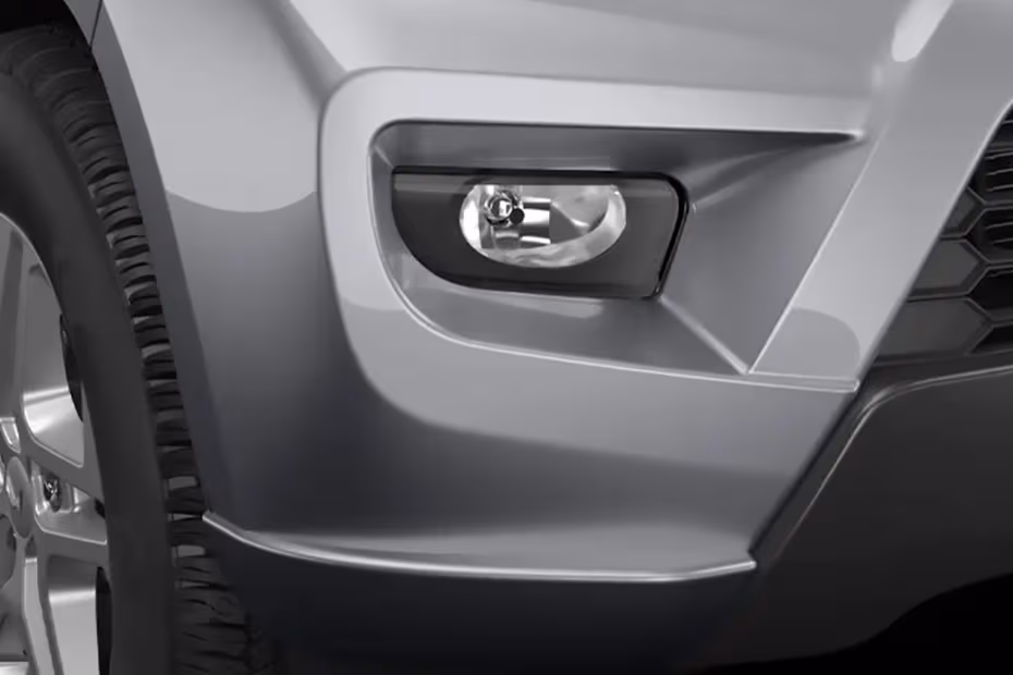 Mahindra Bolero Neo Plus Front Fog Lamp Image
