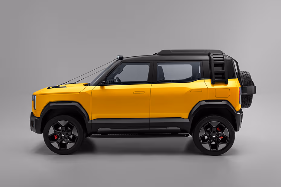 Mahindra Vision S Side View (Left)  Image