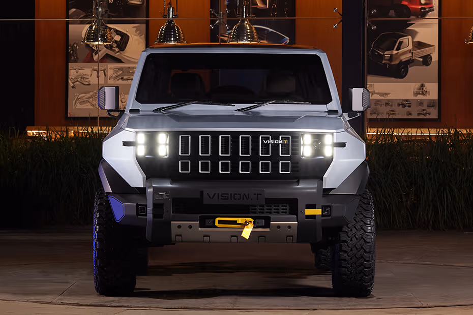 Mahindra Vision T Front View Image