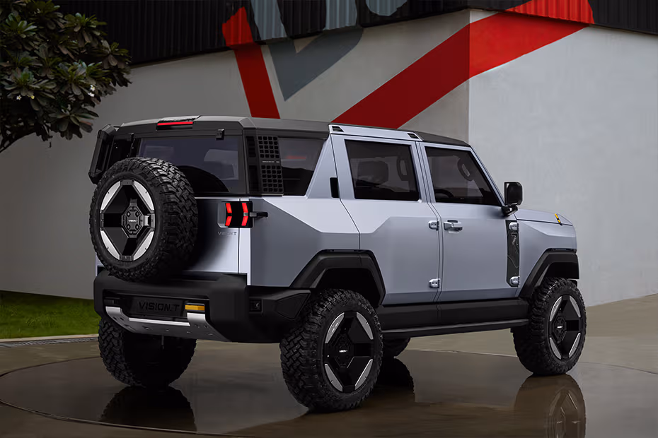 Mahindra Vision T Rear Right Side Image