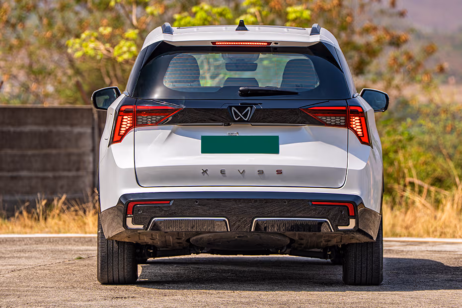 Mahindra XEV 9S Rear view Image