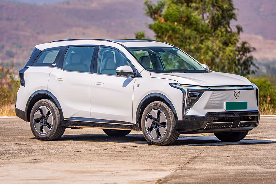 Mahindra XEV 9S Exterior Image