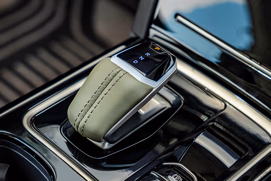 Mahindra XEV 9S Gear Selector / Shifter