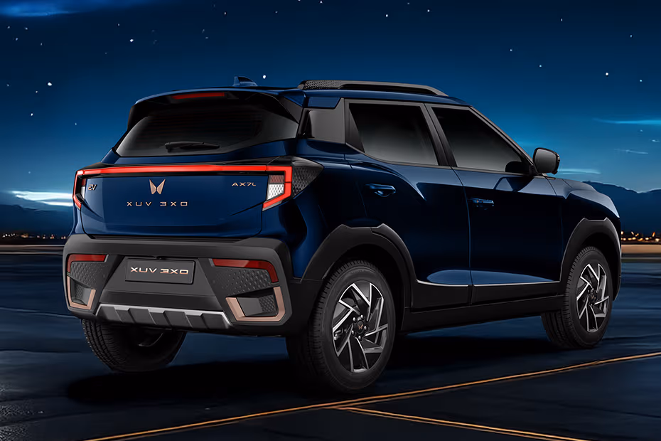 Mahindra XUV 3XO EV Rear Right Side Image
