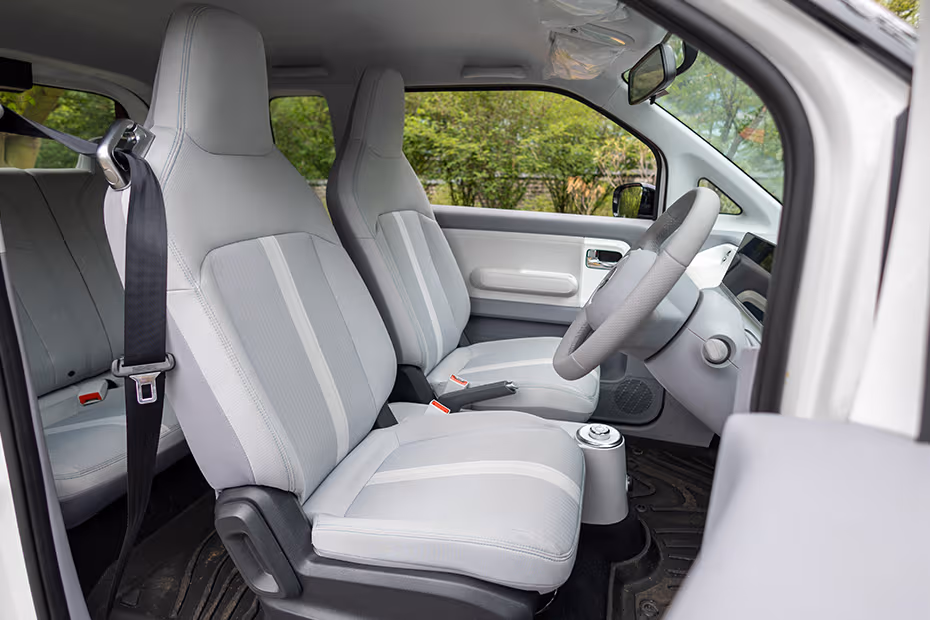 MG Comet EV Front Seat
