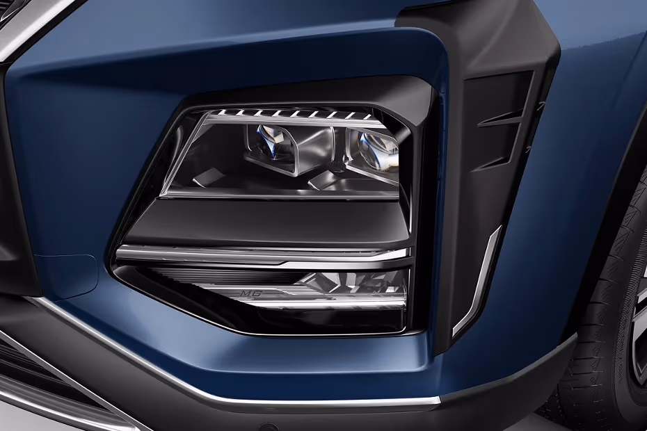 MG Hector Headlight Image
