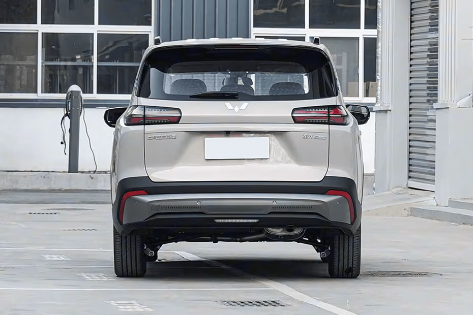 MG Hector Hawk Rear view Image