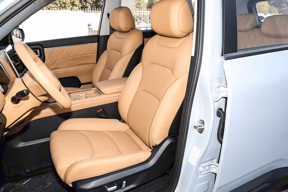 MG Starlight 560 Front Seat