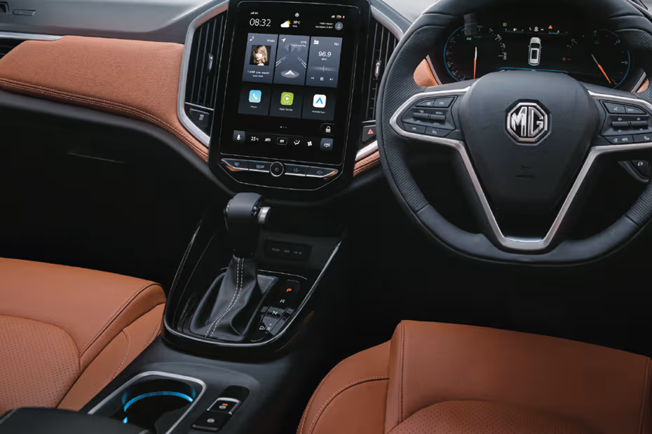 MG Hector Plus Seats (Aerial View)