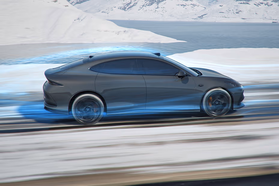 MG IM5 Exterior Image