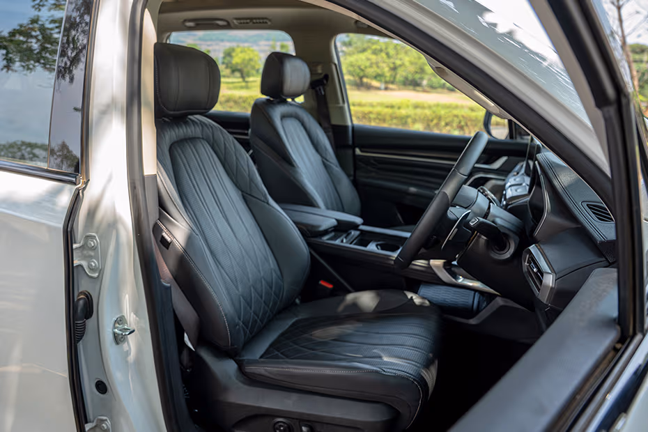 MG Majestor Front Seat