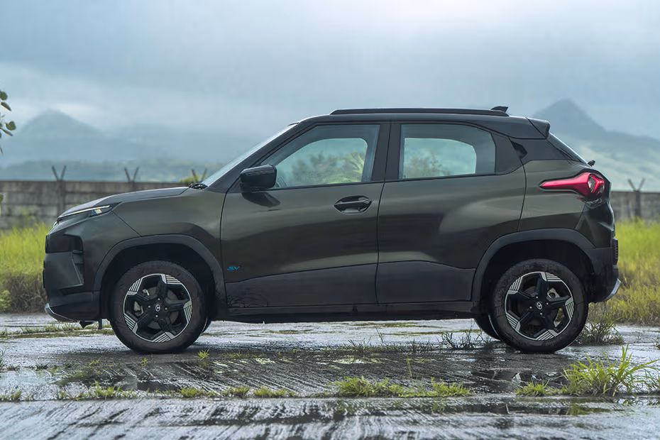Tata Punch EV 2024-2026 Side View (Left)  Image