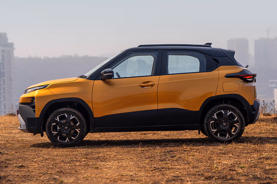 Tata Punch Side View (Left)  Image