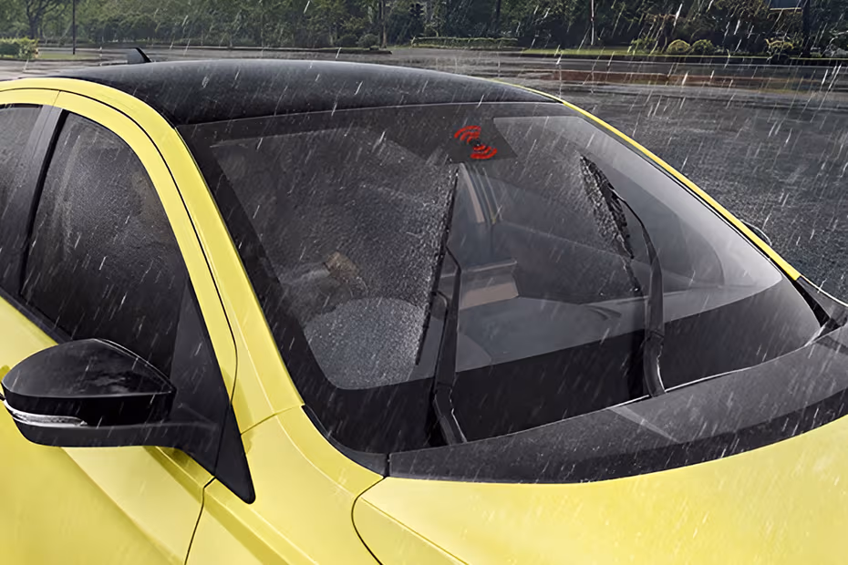 Tata Tiago EV 2022-2026 Front Wiper Image