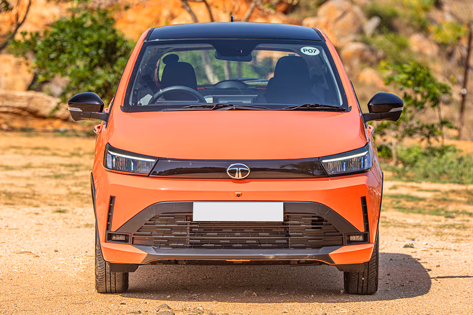 Tata Tiago Front View Image