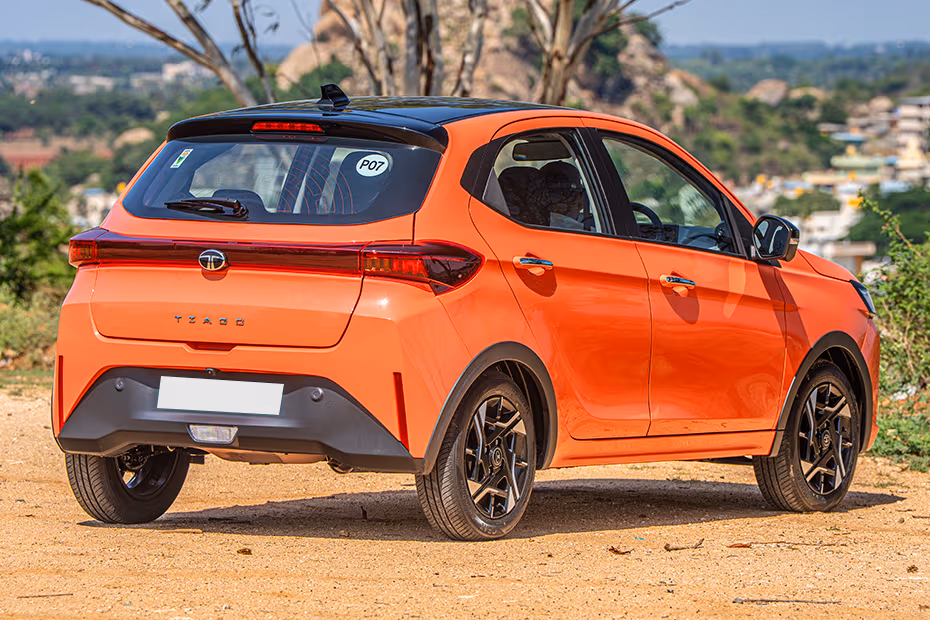 Tata Tiago Rear Right Side Image