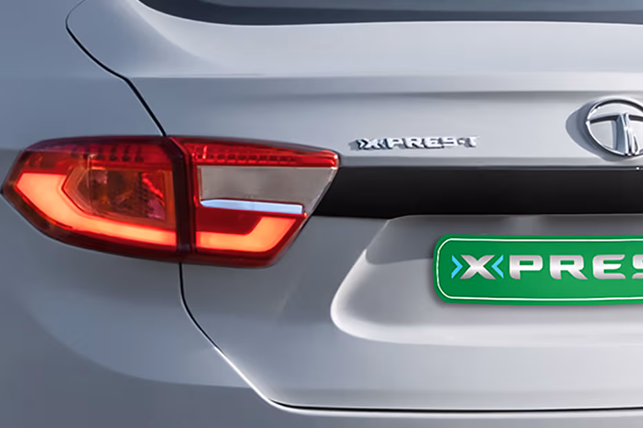 Tata Xpres T EV Taillight Image