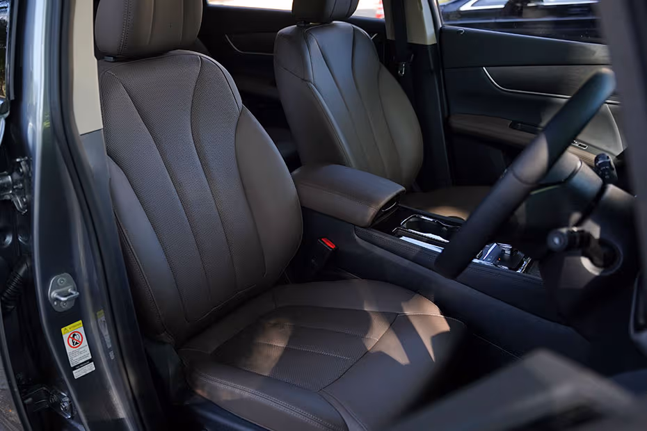 BYD eMAX 7 Door view of Driver seat