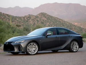 Lexus IS 500