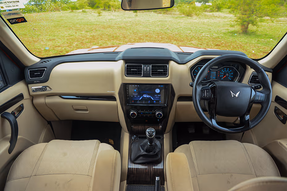 Mahindra Scorpio Dashboard
