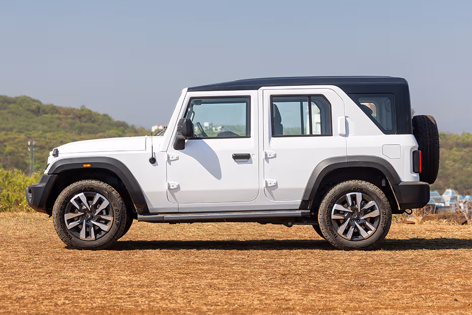 Mahindra Thar ROXX Side View (Left) Image