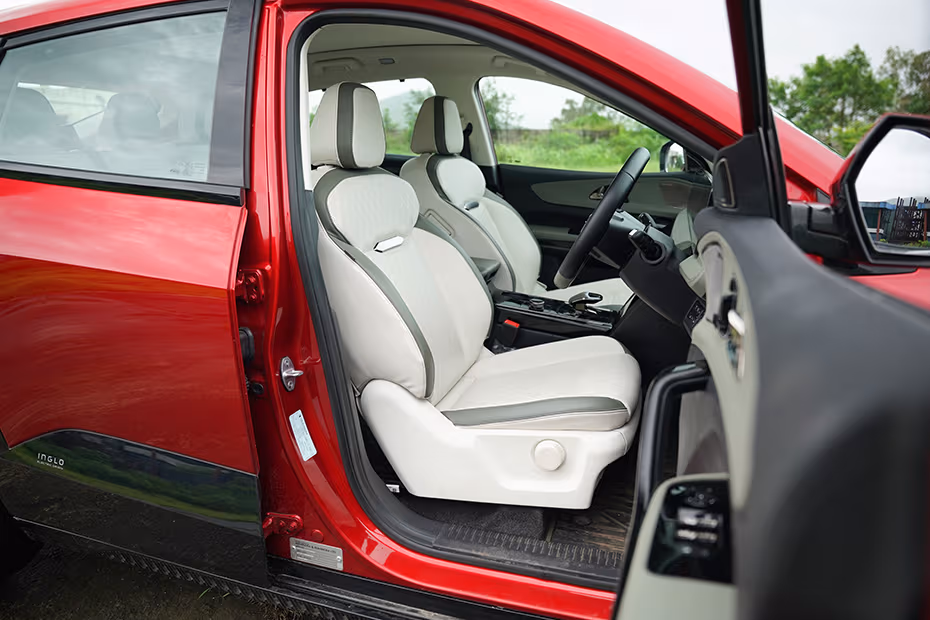 Mahindra XEV 9e Front Seat