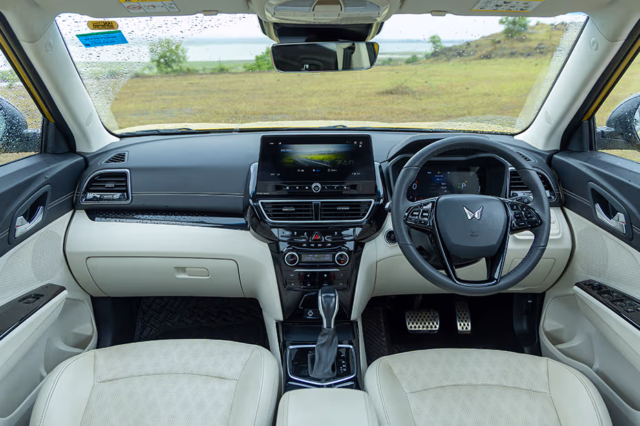 Mahindra XUV 3XO Dashboard