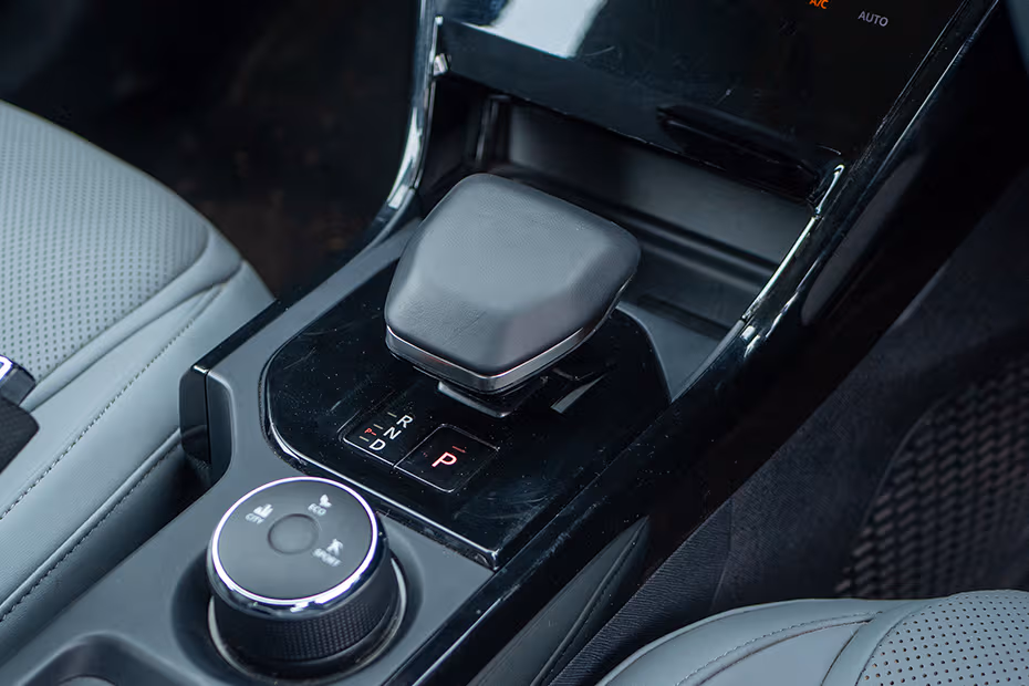 Tata Nexon Gear Selector / Shifter